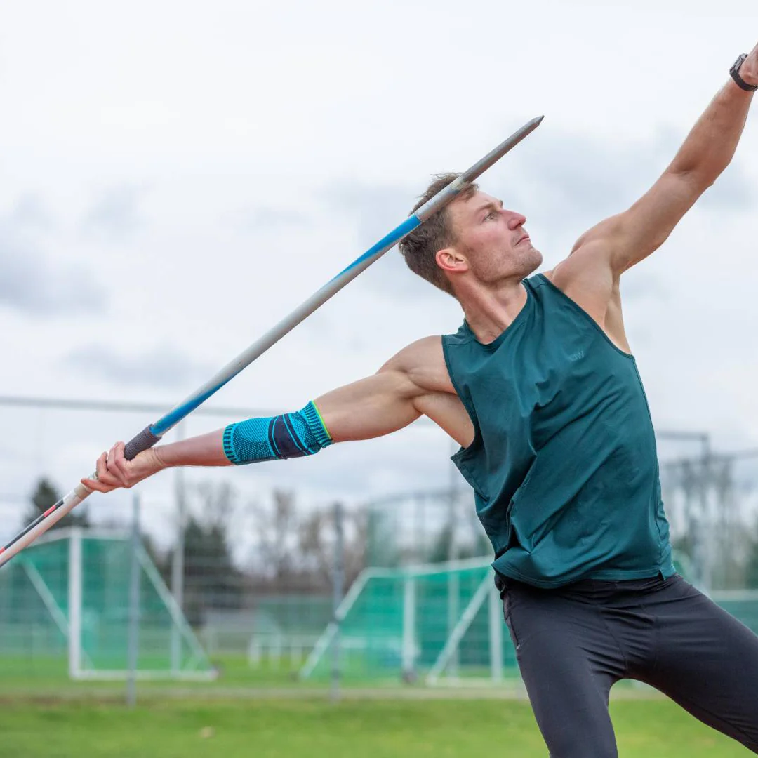 国羽无论在 国羽无论在